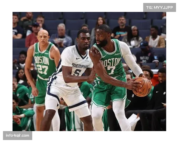 东部榜首之战前瞻:凯尔特人多点火力对阵骑士坚固内线 东部榜首之战前瞻:凯尔特人多点火力对阵骑士坚固内线